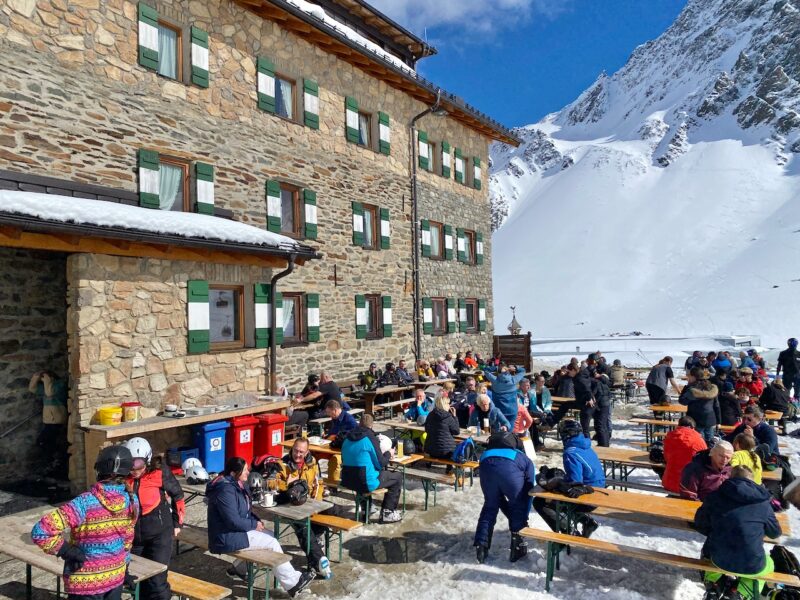 Innsbruck Ski + City, Stubai. Image © PlanetSKI